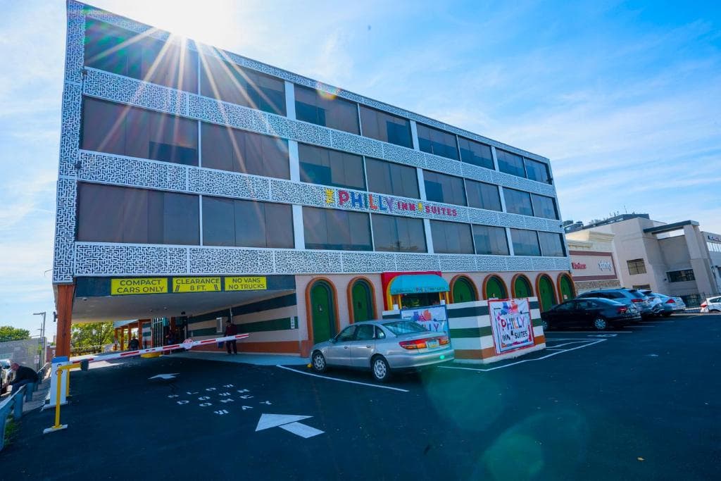 Philly Inn & Suites