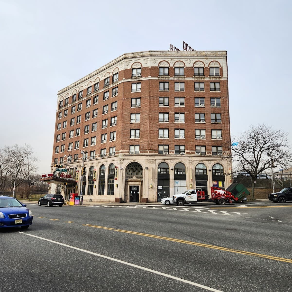 Riviera Hotel