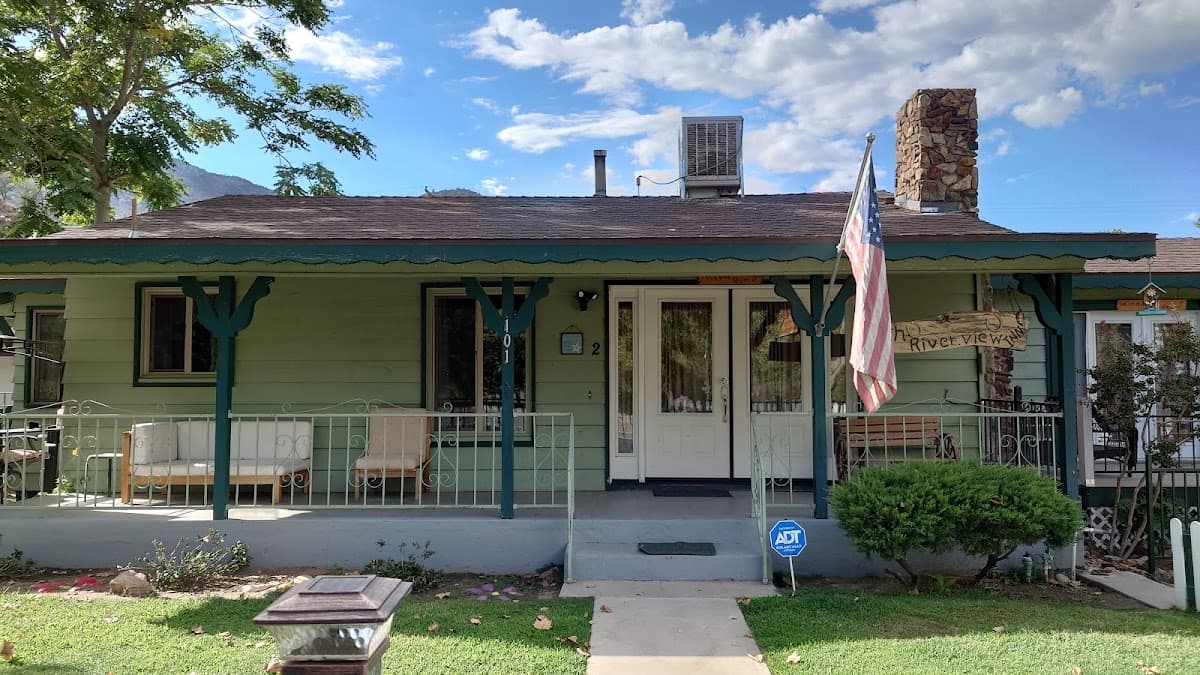 Kern Riverfront Lodge