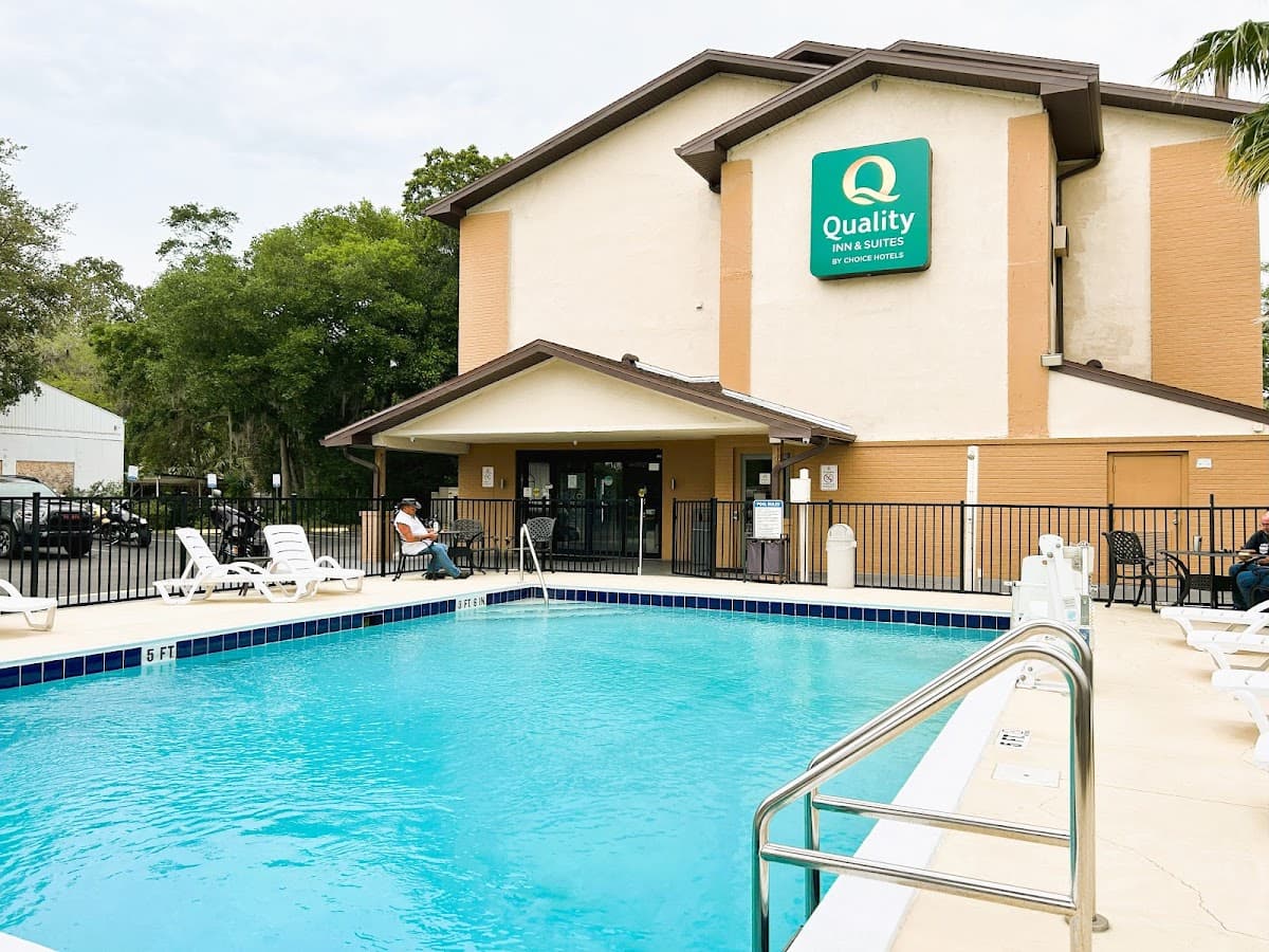Quality Inn & Suites Leesburg Chain of Lakes