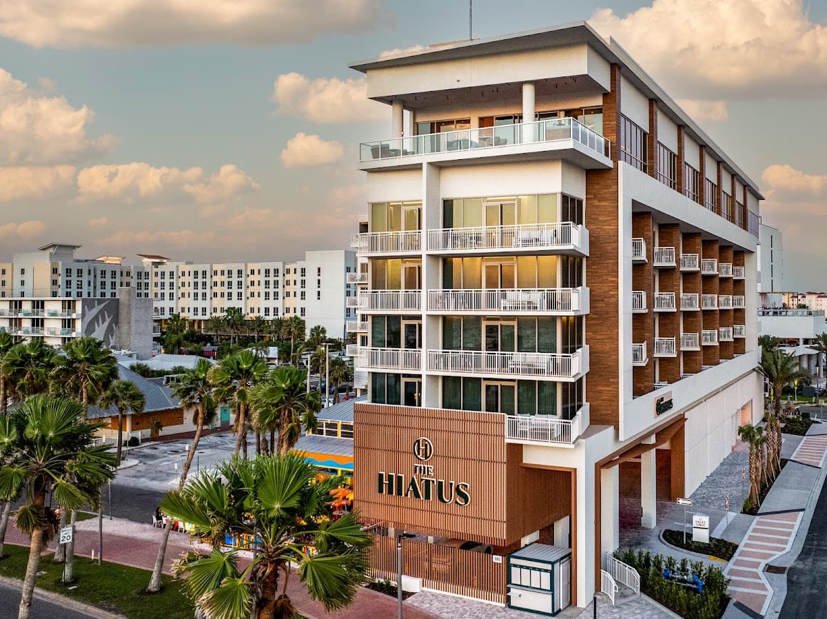 The Hiatus Clearwater Beach, Curio Collection by Hilton