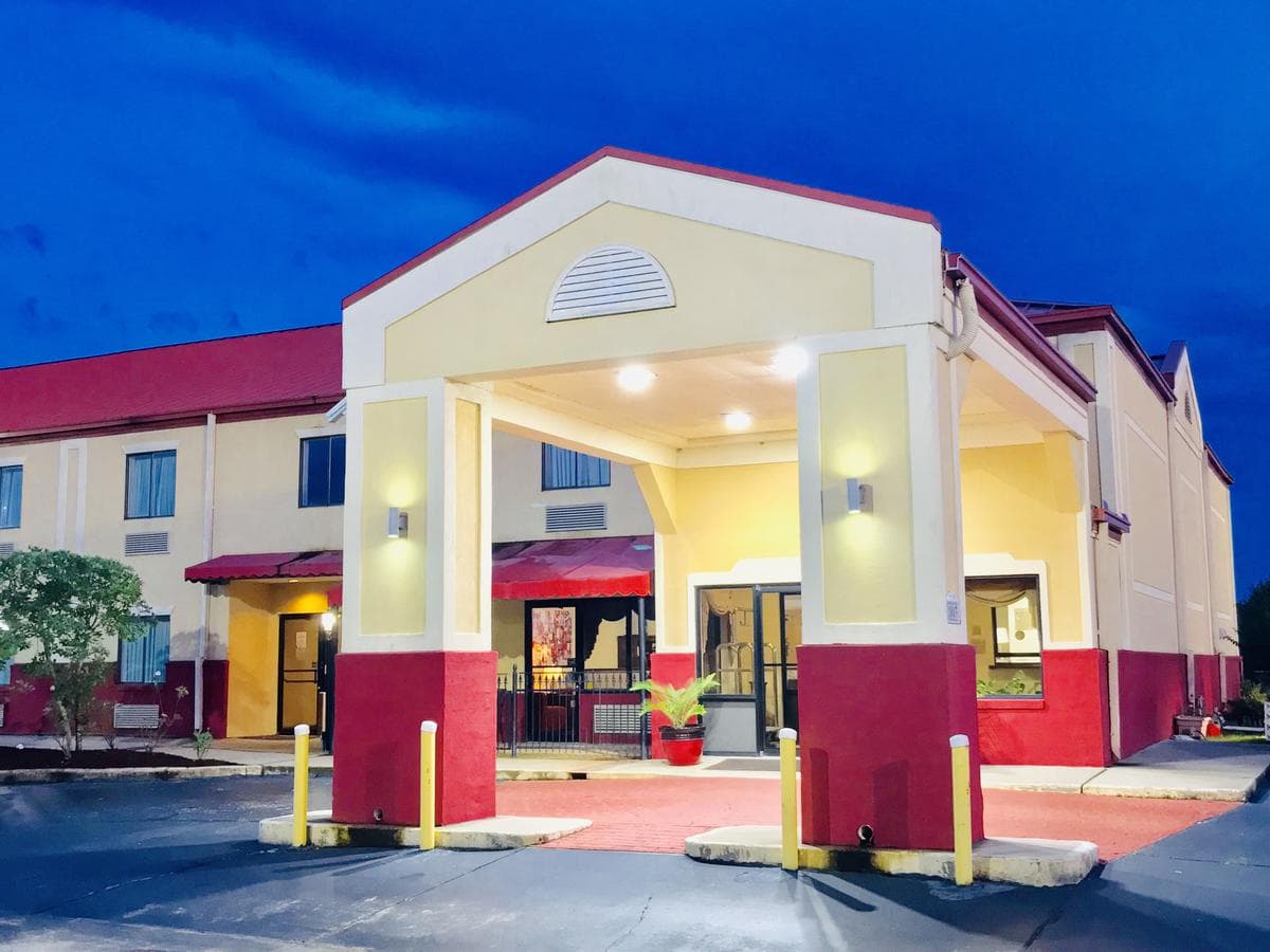 America's Best Inn & Suites - Flowood / Jackson Airport