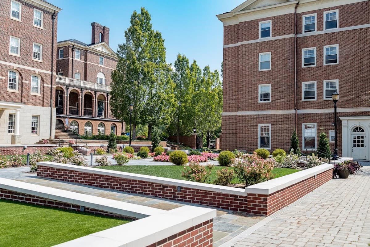 Elston Inn & Conference Center Located At Sweet Briar College