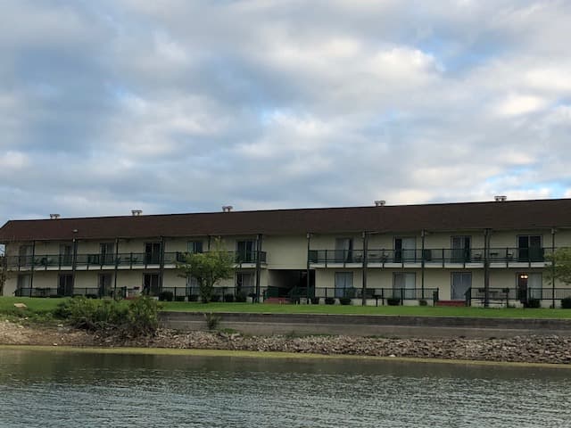 The Lodge at Runaway Bay Texas