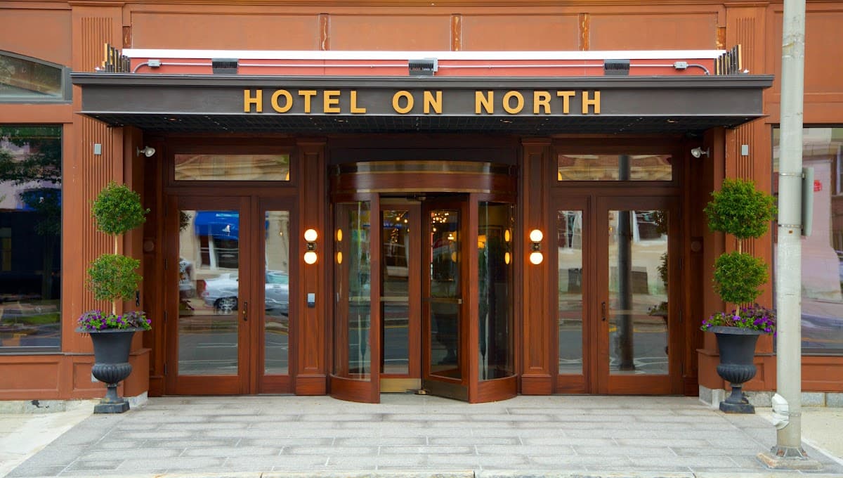 Hotel on North