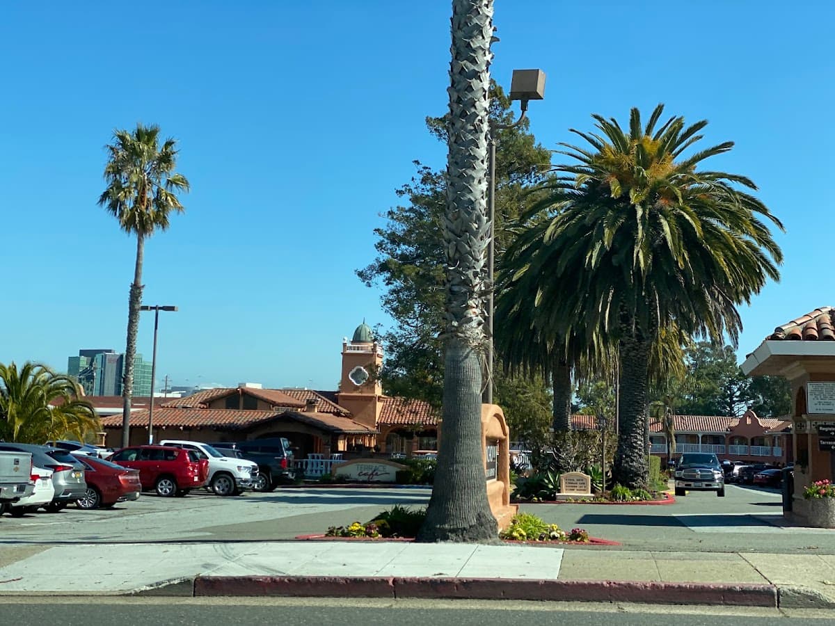 El Rancho Suites