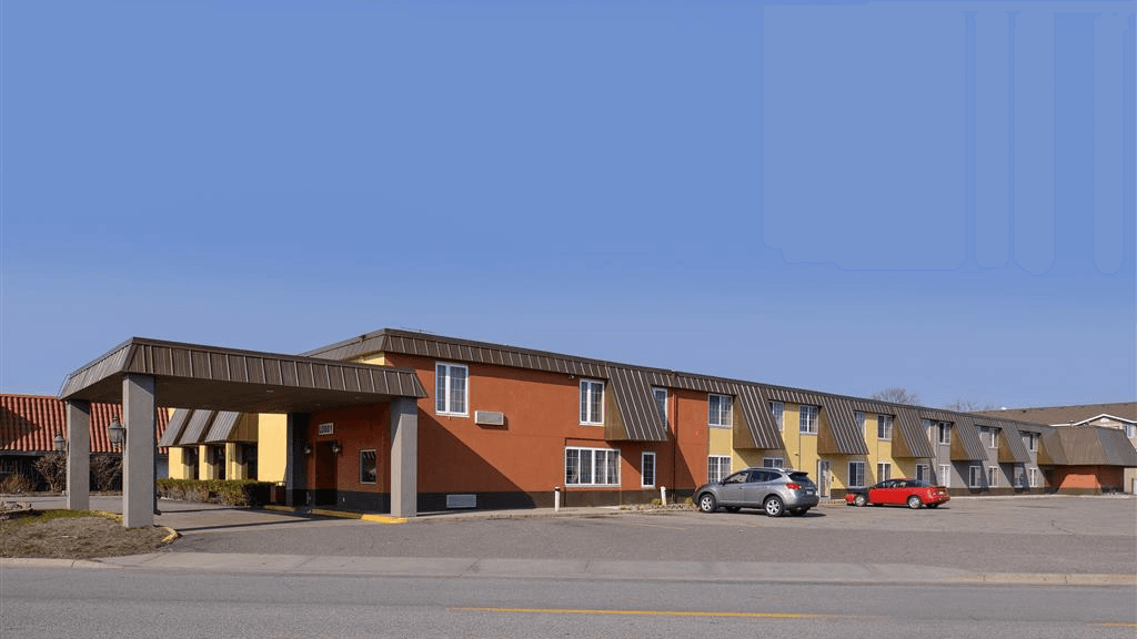 Americas Best Value Inn & Suites St. Cloud