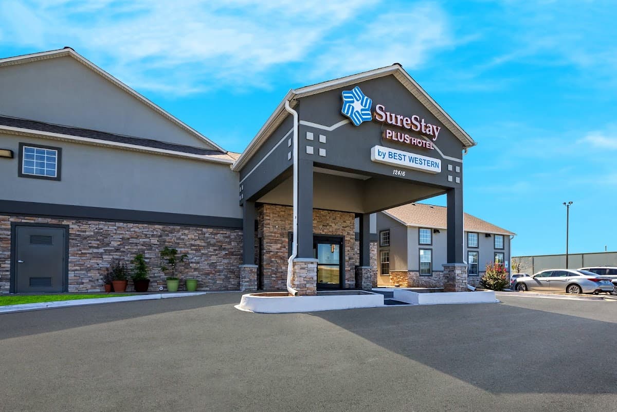 SureStay Plus by Best Western Tulsa East