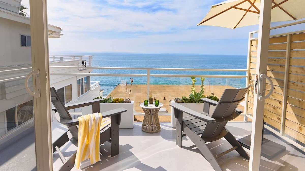 Laguna Surf Lodge by SCP Hotels