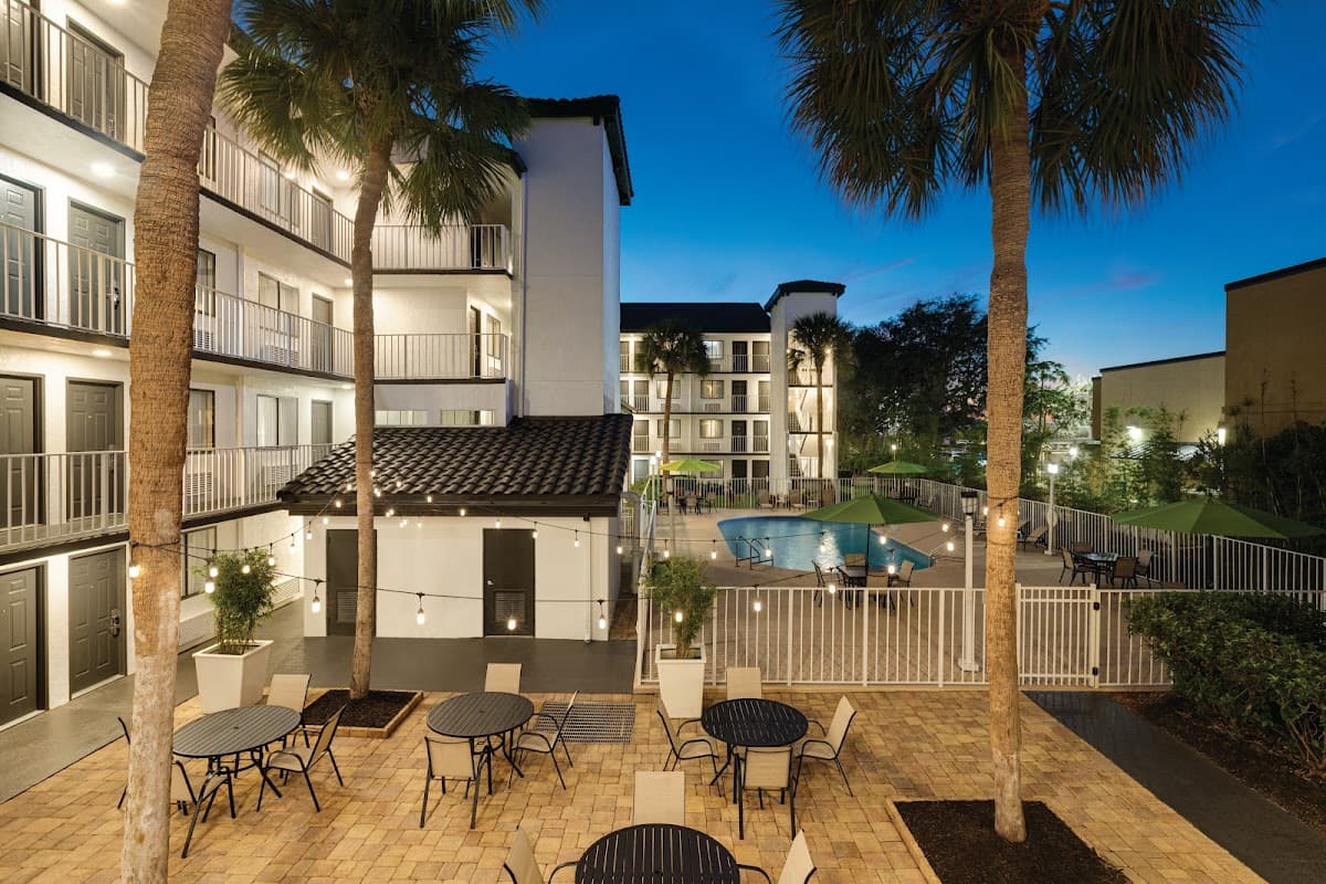 Mai Hana Hotel- Intl Drive, Trademark Collection by Wyndham