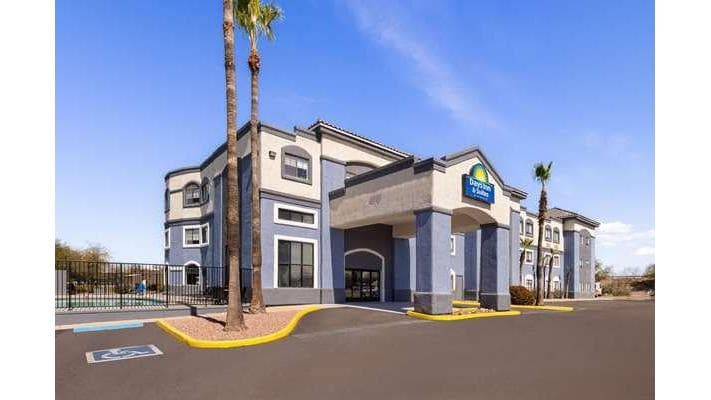 Days Inn & Suites by Wyndham Tucson/Marana
