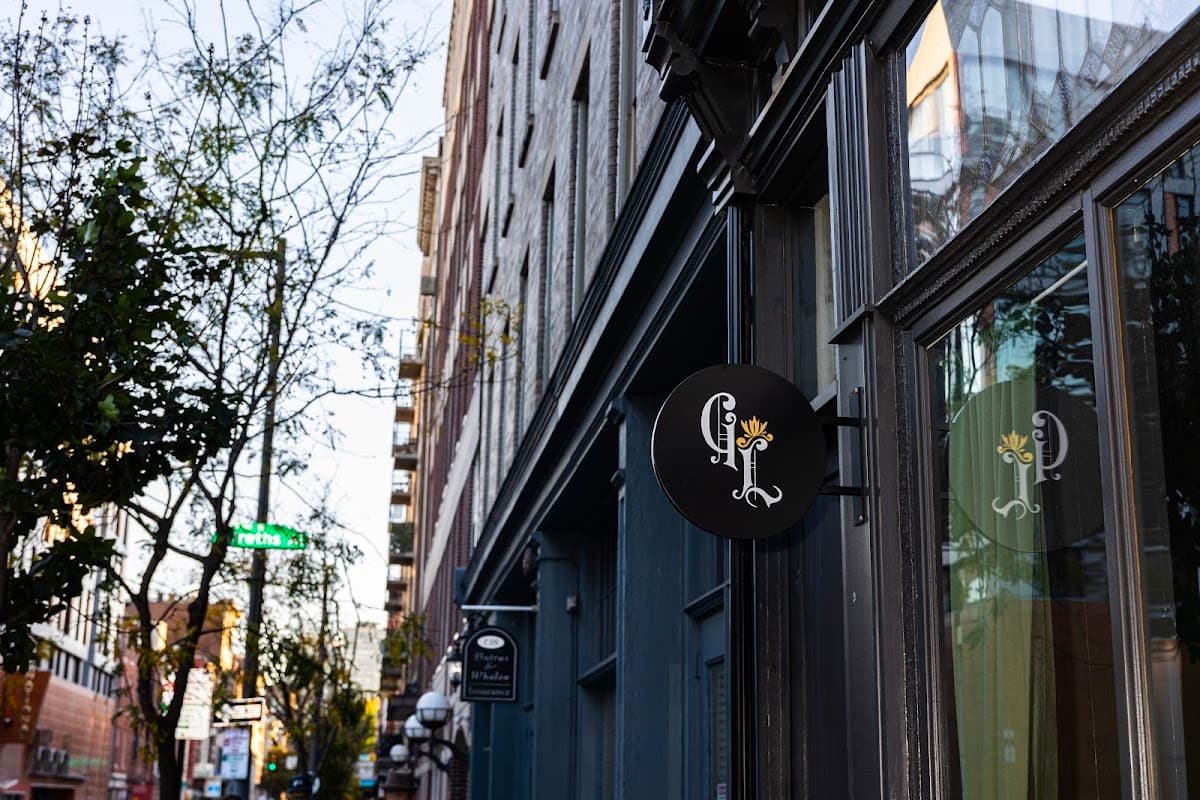 The Gas Lamp Hotel