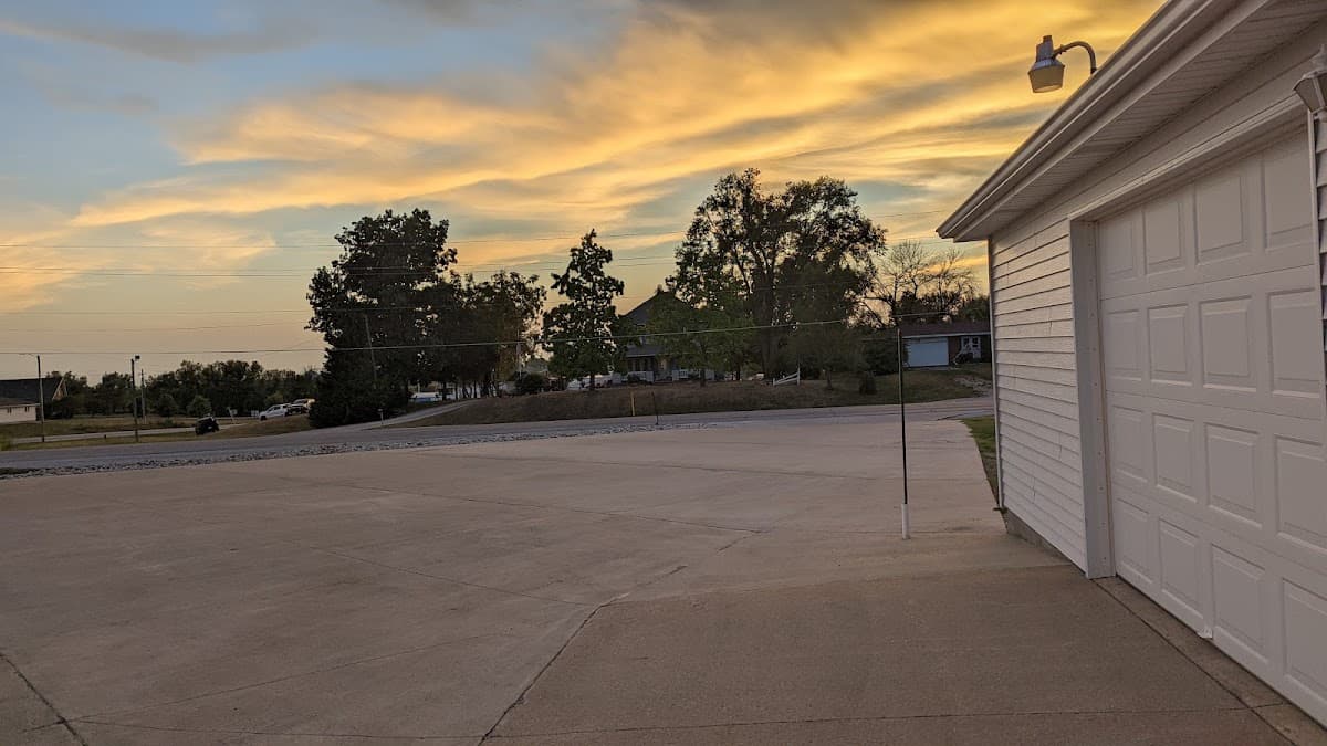 Mount Ayr Inn and Suites