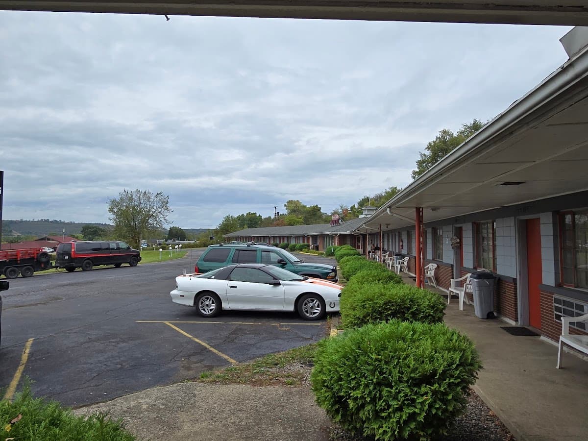 Beaver Falls Motel