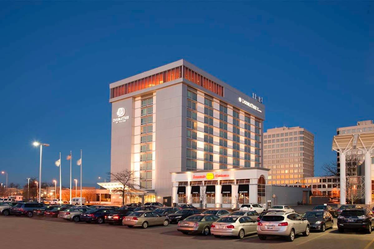 DoubleTree by Hilton Hotel Chicago - North Shore Conference Center