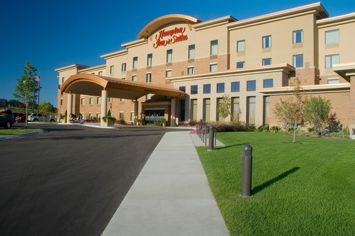 Hampton Inn & Suites Madison-West