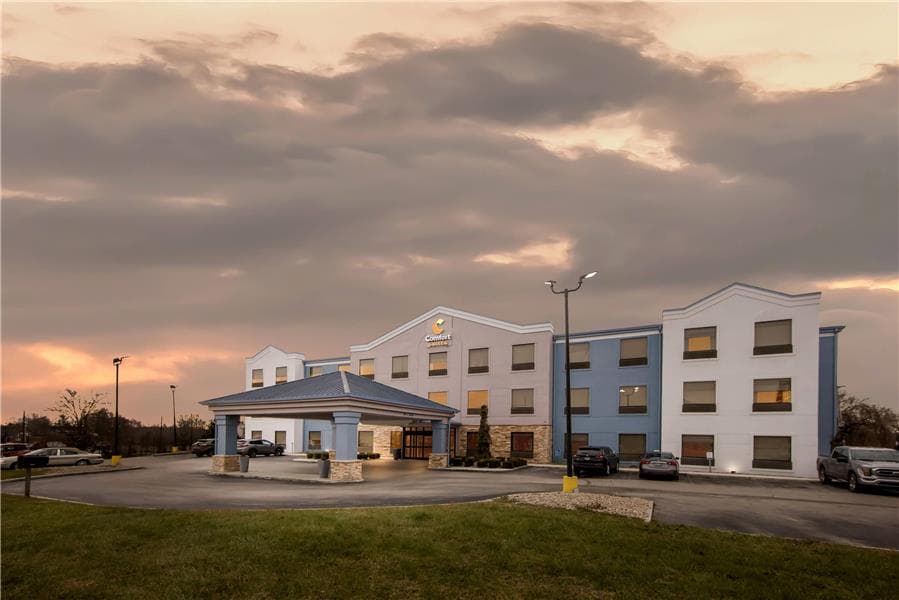 Comfort Suites London South