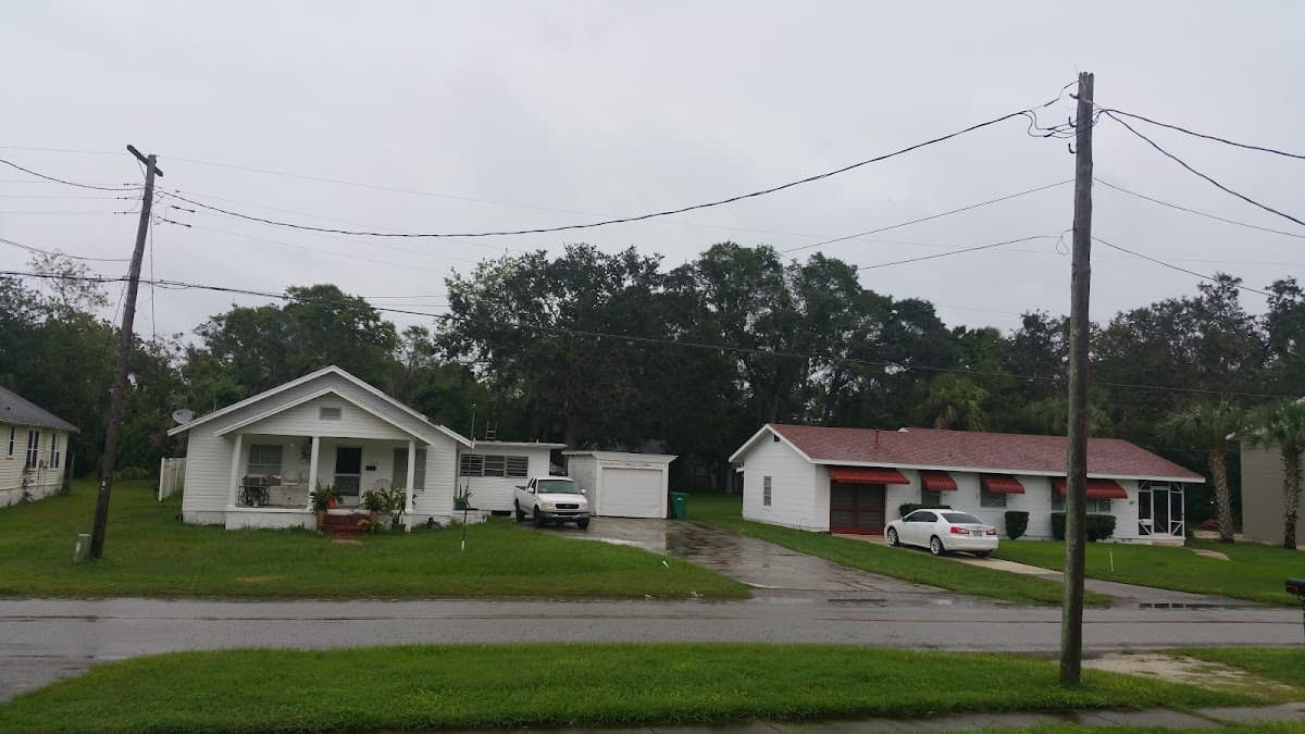 Fountain Inn & Suites