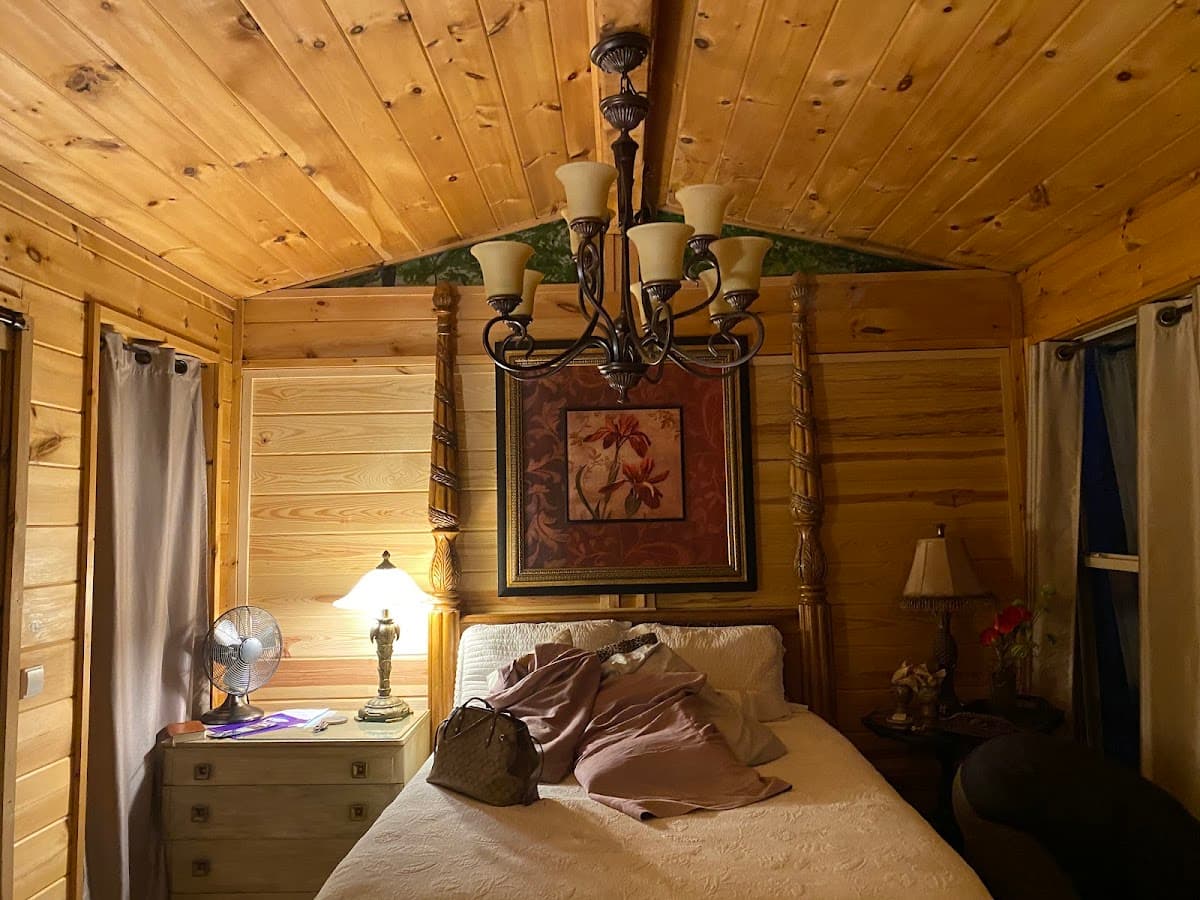 TreeHouse Cottages