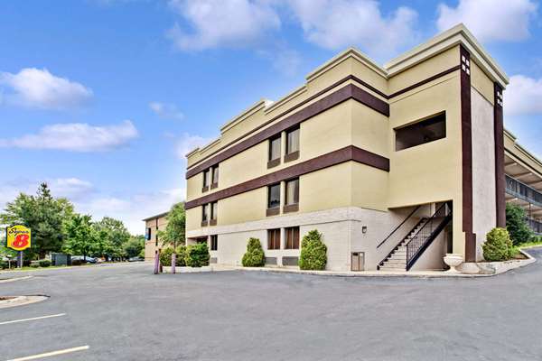 Super 8 by Wyndham Raleigh Downtown