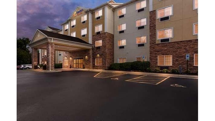 Comfort Suites Grayslake near Libertyville North