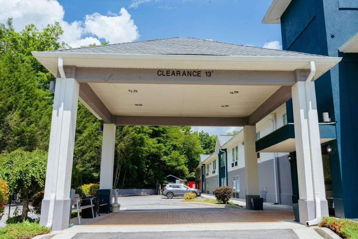 Clarion Pointe - Dillard near Blue Ridge Mountain GA