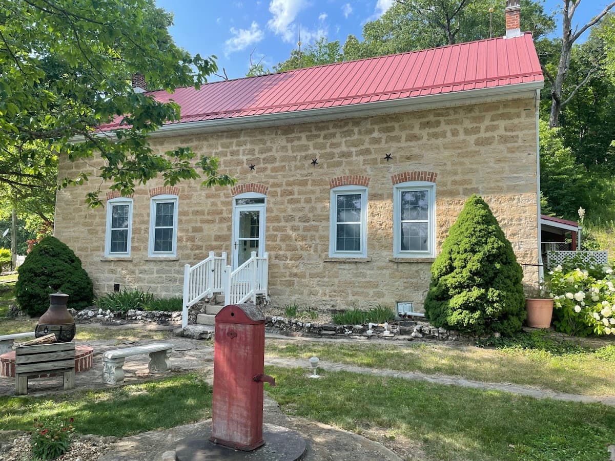 Clementine's Cottage B&B