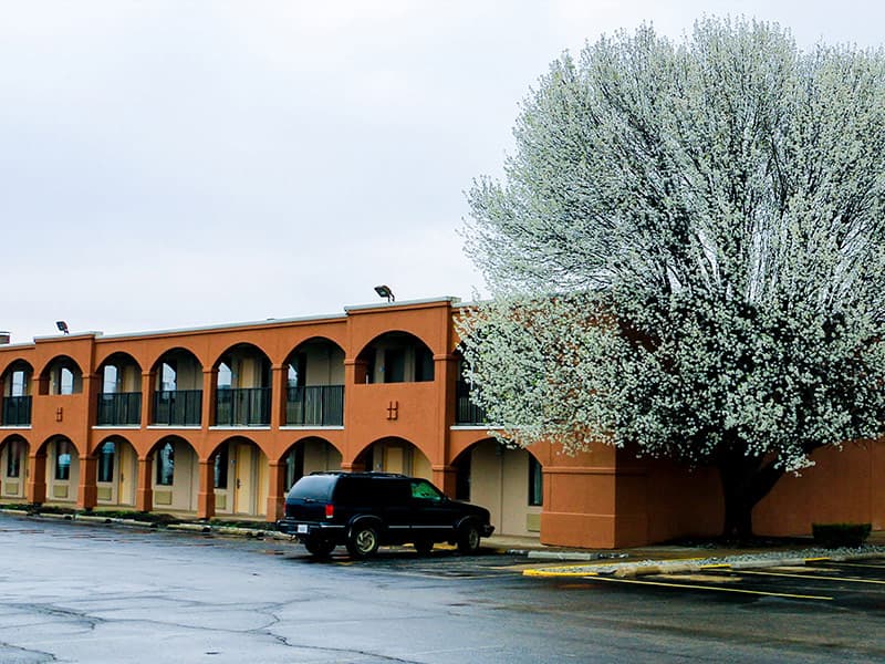 Suite Dreams Hotel
