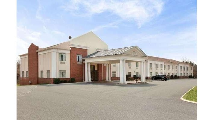 Days Inn by Wyndham Altavista