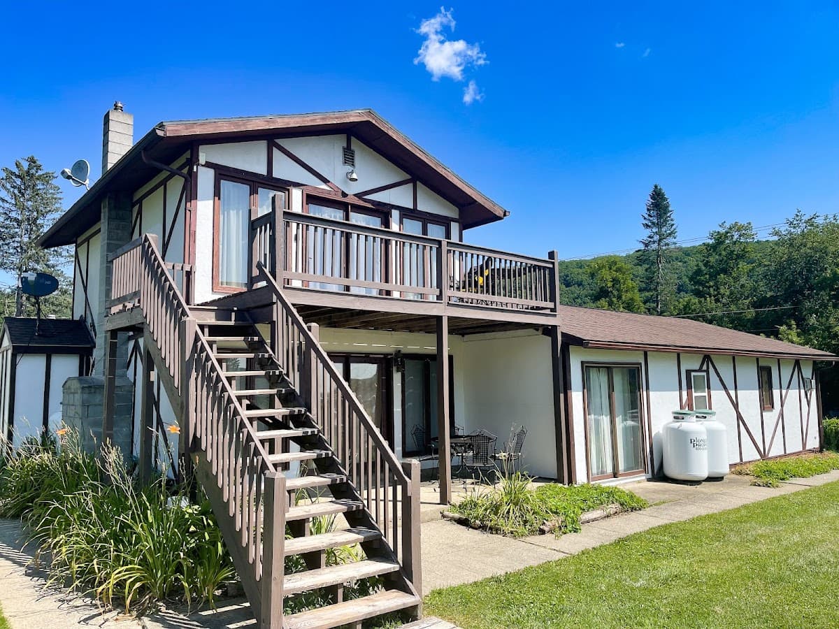 The Mountainside Inn & Condos at Swain