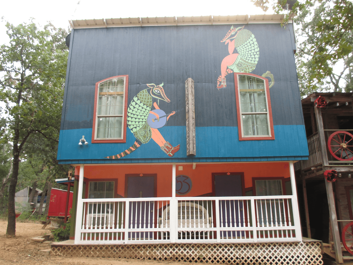 Armadillo Hotel