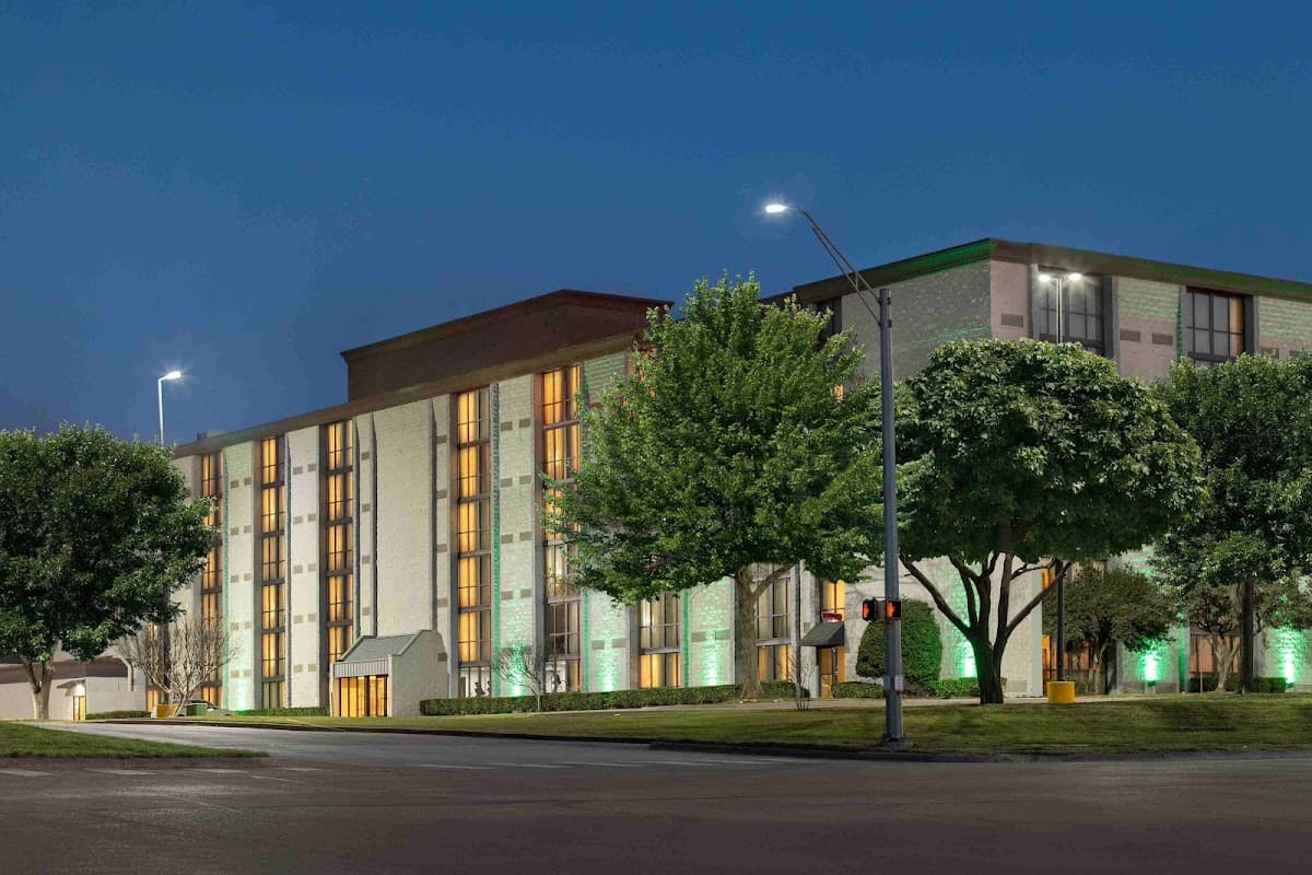 DoubleTree by Hilton Fort Worth South Hotel & Conference Center