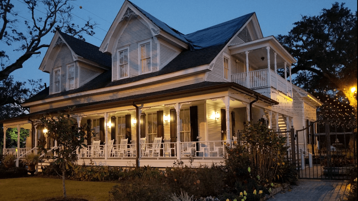 Grand Magnolia Ballroom & Suites