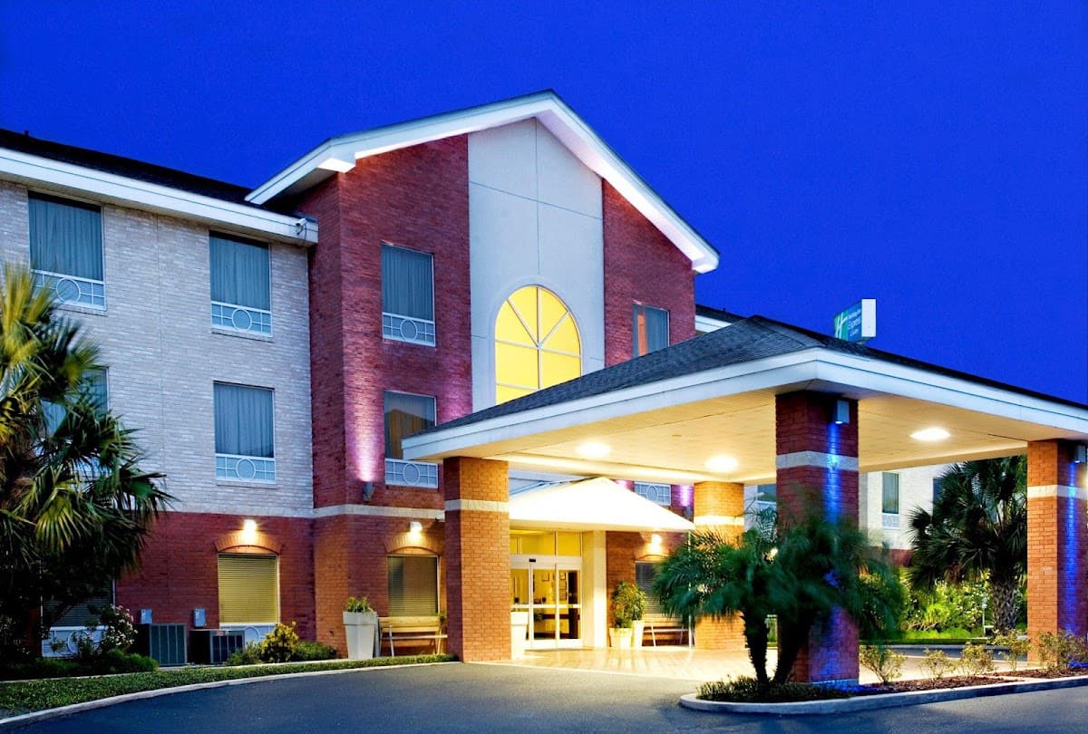 Holiday Inn Express & Suites Weslaco by IHG