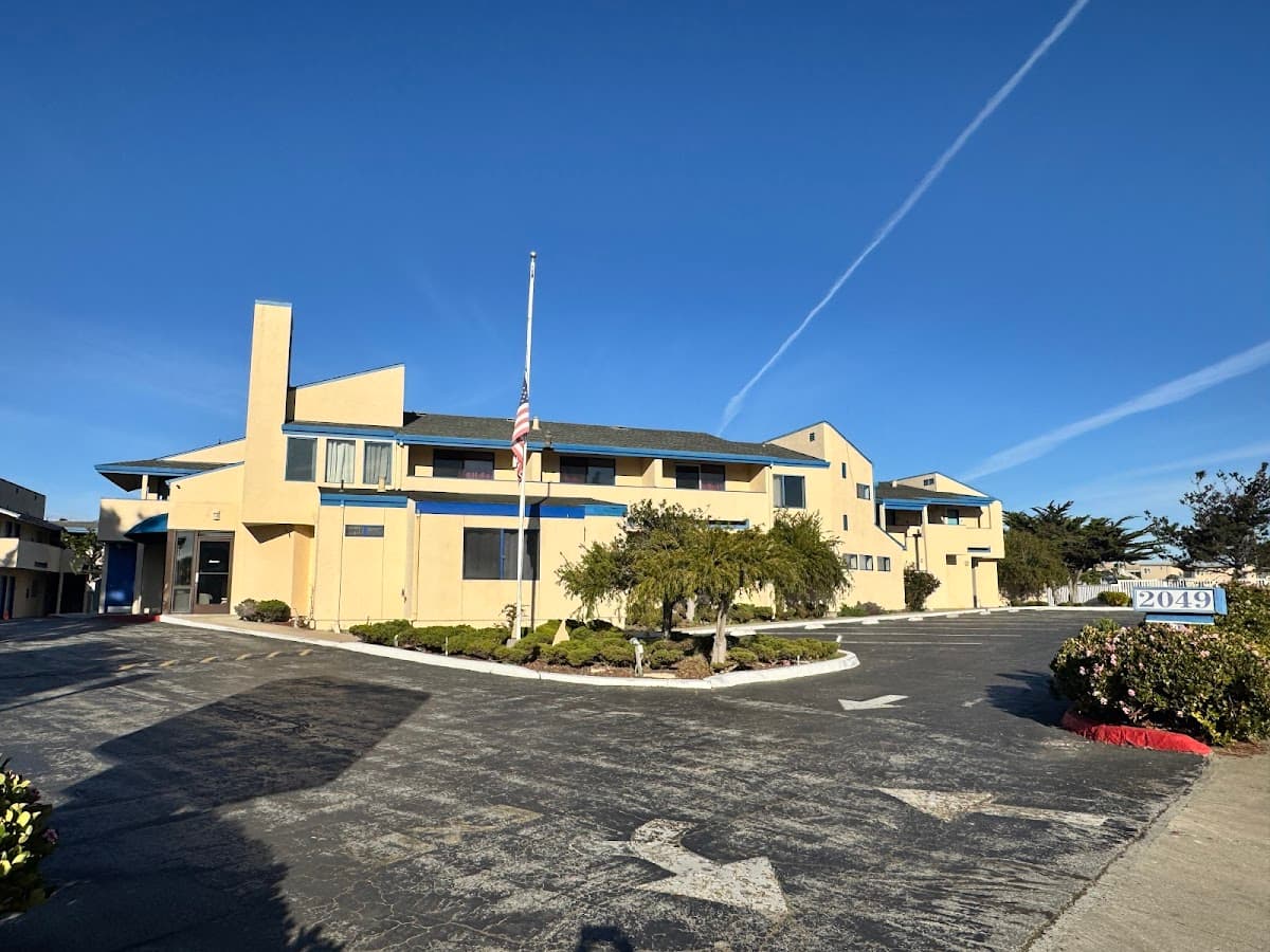 Bay Breeze Inn