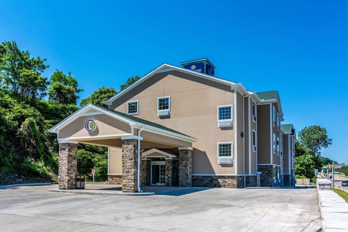 Cobblestone Hotel & Suites - Erie