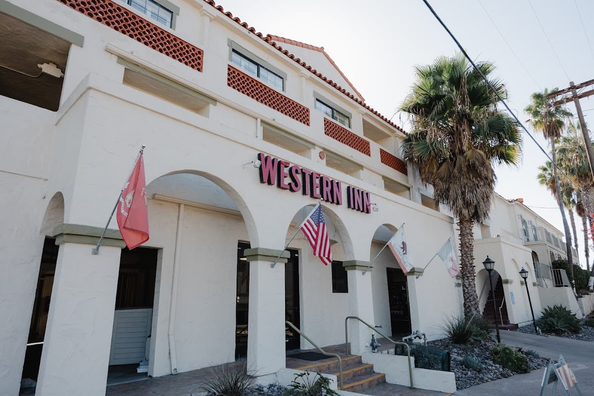 Western Inn-Old Town
