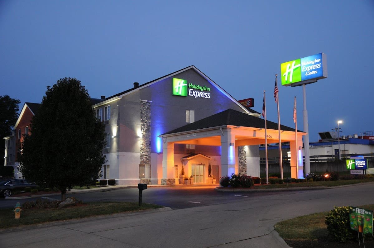 Holiday Inn Express & Suites Harrison by IHG
