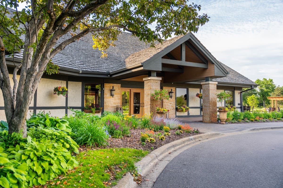 Mendakota Country Club