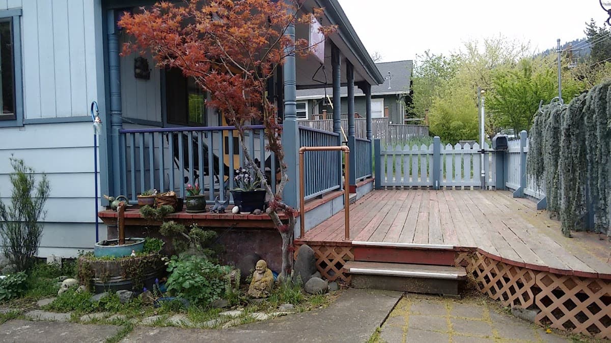 Ashland Artisan House