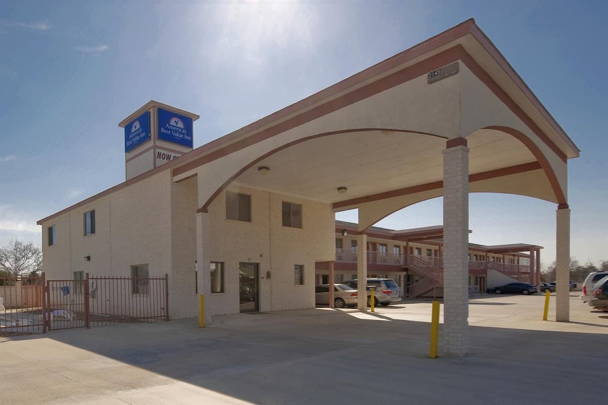 Americas Best Value Inn & Suites Hempstead Prairie View