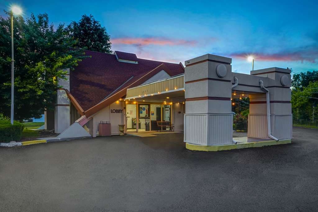 Motel 6 Lawrenceville