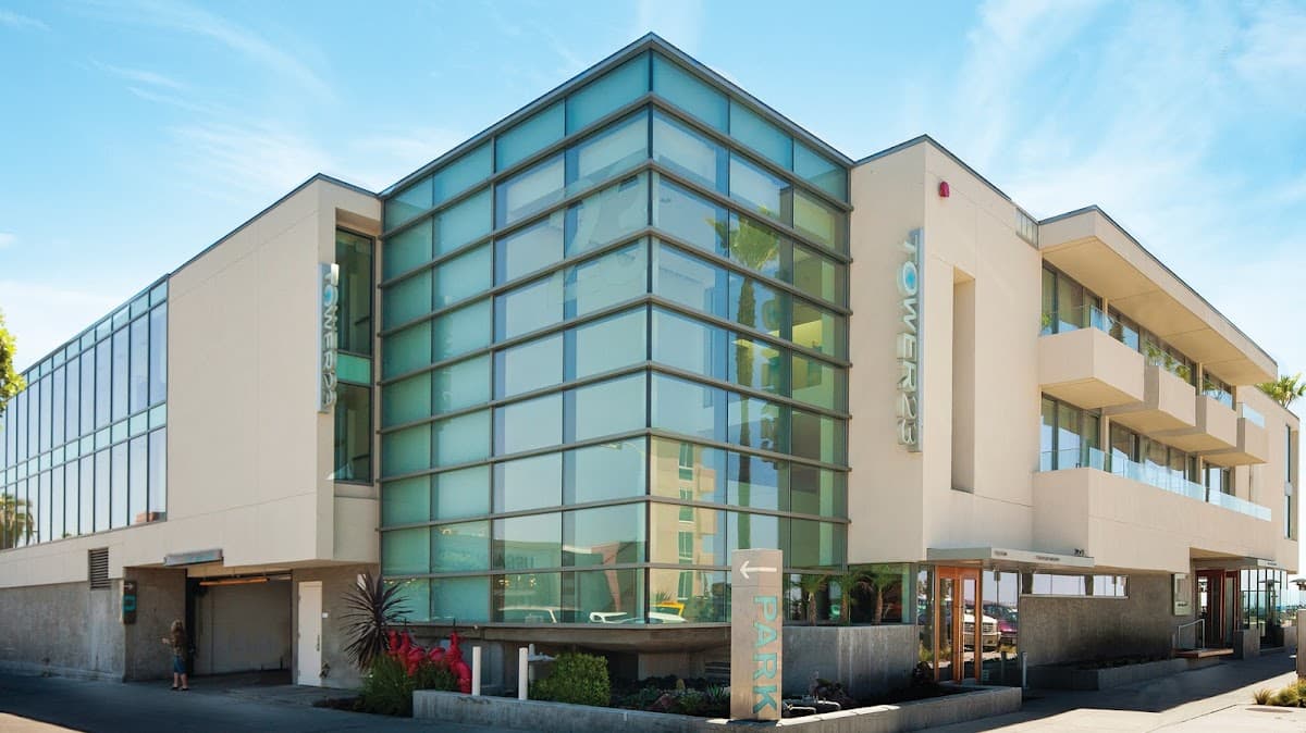 TOWER23 Hotel