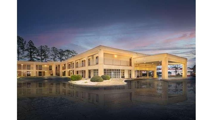 Days Inn by Wyndham Atlanta Stone Mountain