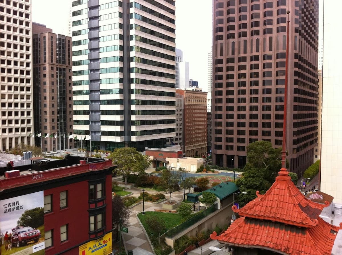 Grant Plaza Hotel