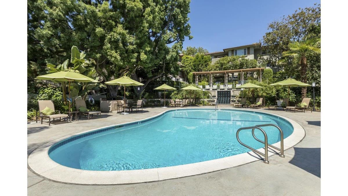 Orange Grove Circle Apartments