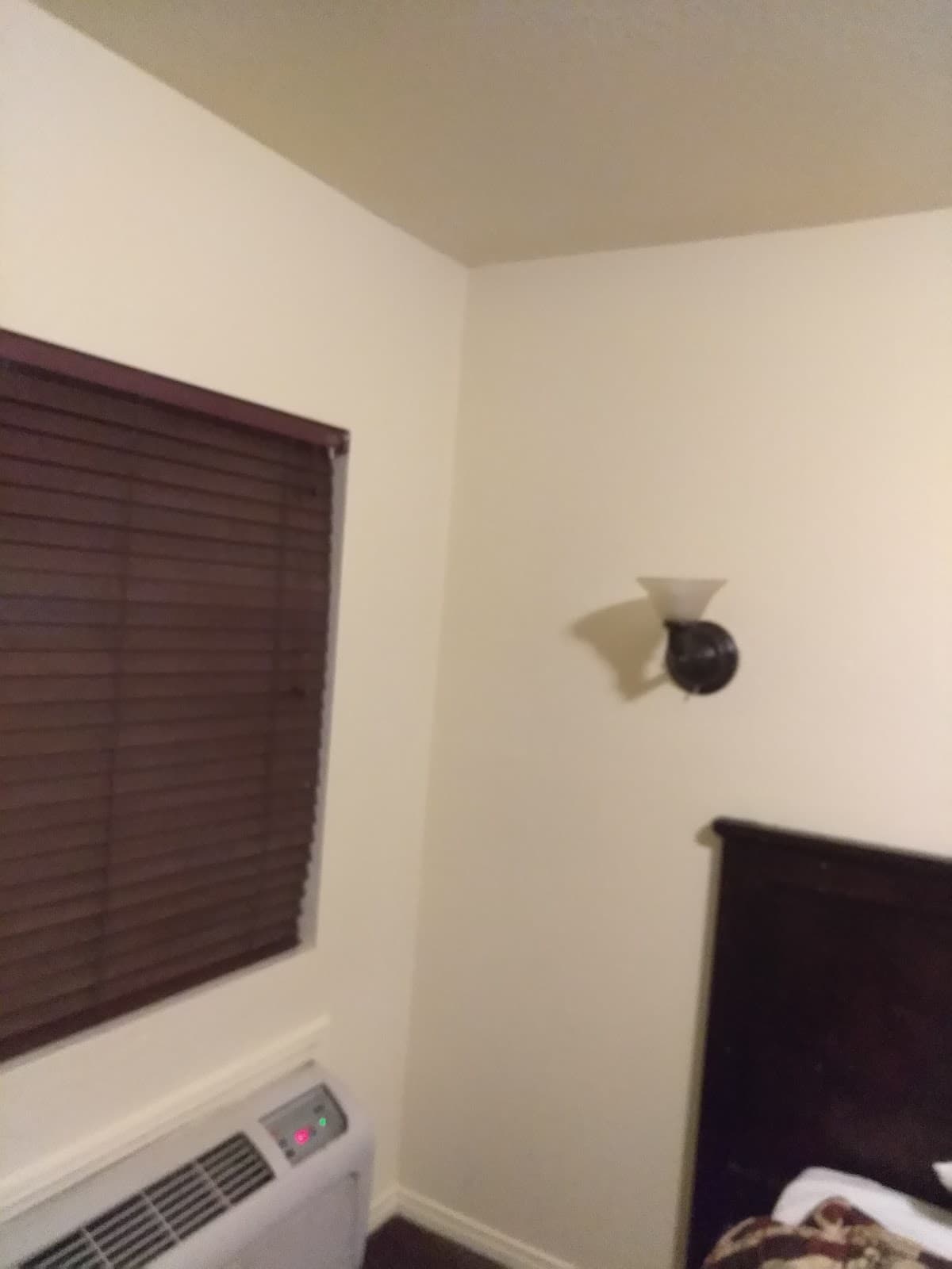Palmdale Pelican Inn
