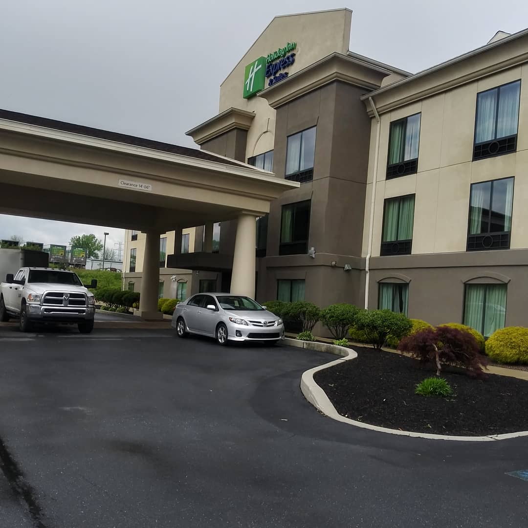 Holiday Inn Express & Suites Lebanon, an IHG Hotel