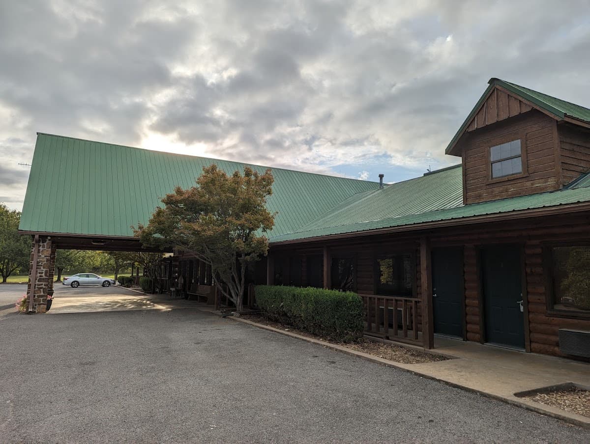 Tenkiller Lodge