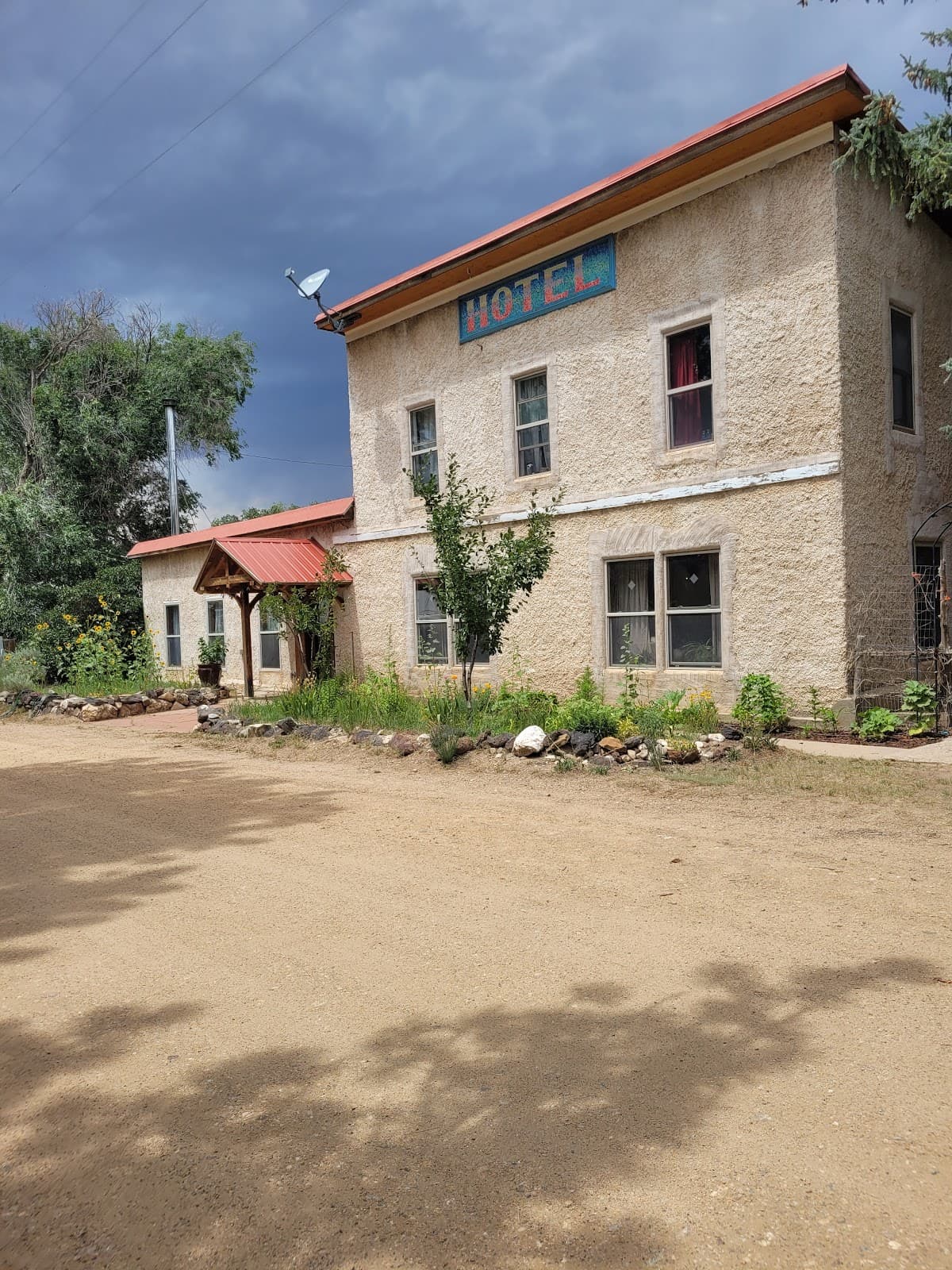 Old Jaroso Hotel